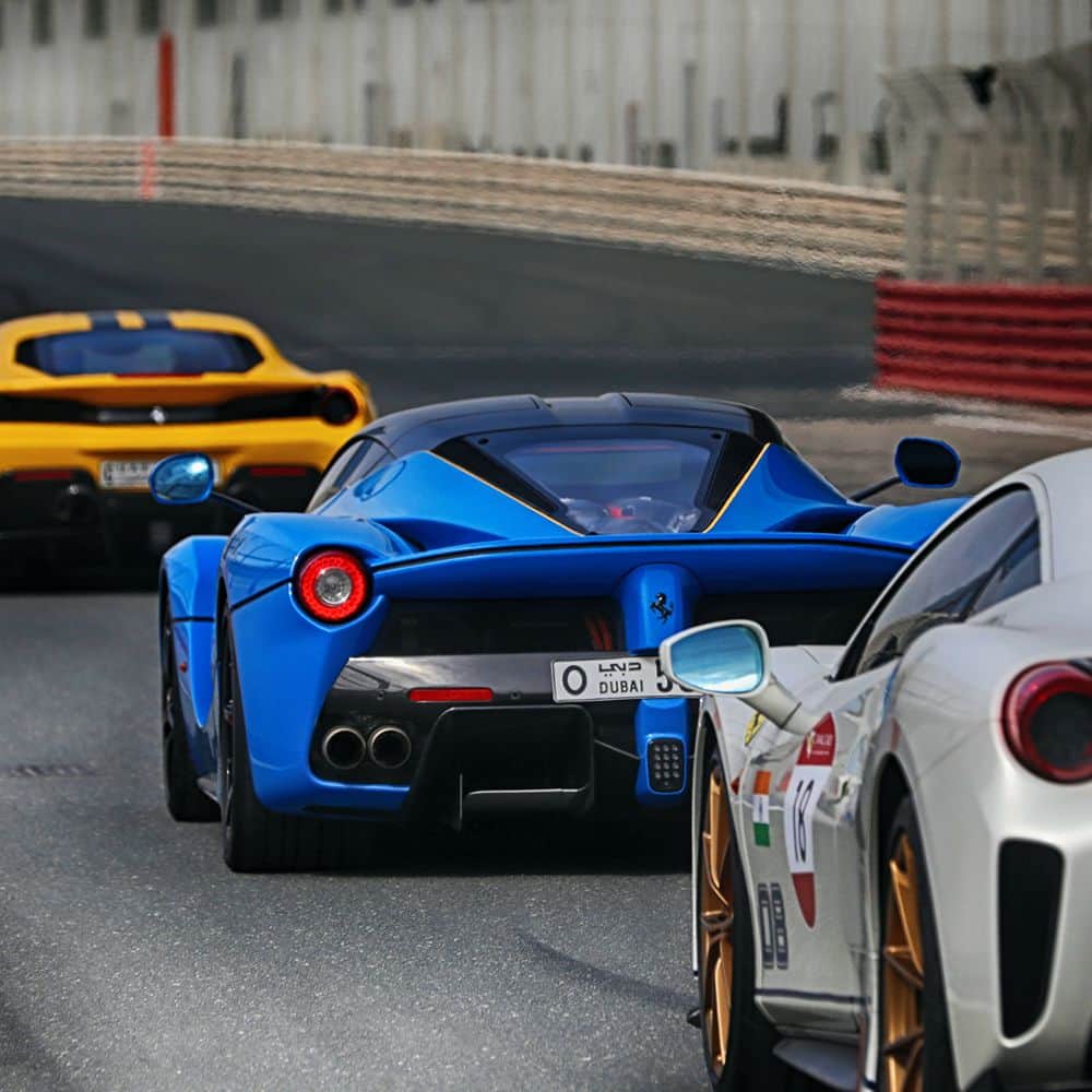 フェラーリさんのインスタグラム写真 - (フェラーリInstagram)「Stand out in a crowd with the #LaFerrari’s futuristic forms and hybrid powertrain. #Ferrari #FerrariLifestyle #Exclusive」5月14日 18時15分 - ferrari