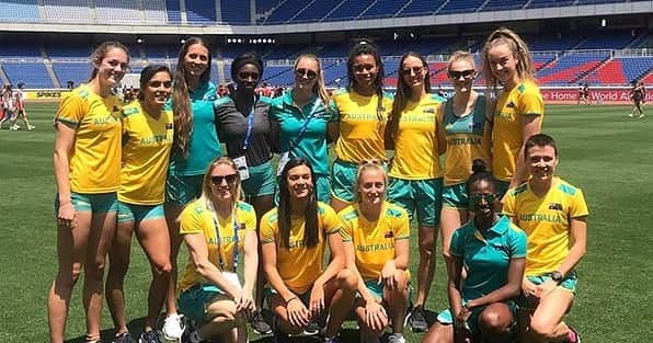 Ellie BEERさんのインスタグラム写真 - (Ellie BEERInstagram)「WOW,  where do I start!!! What a tremendous way to wear the green & gold, running with these amazing girls against the world. Have to say a big thank you to Athletics Australia for the opportunity and to  everyone for supporting & looking after 16 year old me.  My first international race couldn’t of been any better. Massive congrats to all the other Australian crew for their awesome results. I am very inspired to keep on running!! Thank you so much Japan, definitely going to miss you 🇯🇵❤️ #thisisathletics」5月14日 18時46分 - elbellbeer