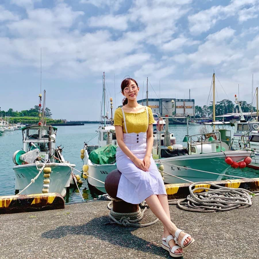 小野澤玲奈さんのインスタグラム写真 - (小野澤玲奈Instagram)「写真見てたら 週末に食べすぎてて、、まとめるー😊 本当に全部おすすめの静岡グルメ。食べすぎ…  ①②#どんぶりハウス 🐟用宗 ・生しらす丼  600円！ 港でたっぷりの生しらす！静岡っていいね☺️ . . ③④⑤#duemondi 🍴日吉町 ・生うにリングイネ ・斎藤精肉店の骨つき豚 ・唐辛子とにんにくパスタ テーブルが１つだけ…のおいしいイタリアン🌟  ⑥⑦#げんきうどん 🥢清水 ・冷すだち ・壱岐岩牡蠣 なぜか牡蠣がめっちゃくちゃおいしい行列のできるうどん屋さん☺️ . . ⑧#六番町 🥩六番町 ・カイノミステーキ 人気すぎるお店なので夕方から短時間勝負でい〜っぱい食べました！  ⑨#おうちごはん 🍳  富山のホタルイカをしゃぶしゃぶ  ⑩#monmouthtea 🥤️鷹匠 夢テラスで真夜中の女子会  #静岡  #静岡グルメ  #絶品グルメ  #生しらす #用宗  #港  #イタリアン #うにパスタ  #にんにく  #斎藤精肉店  #うどん  #すだち  #岩牡蠣  #黄金岩牡蠣  #焼肉  #おうちごはん  #日本平夢テラス  #週末コーデ  #GU #mystrada  #diana」5月14日 18時41分 - reina.onozawa