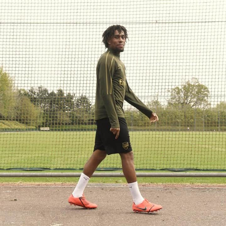 アーセナルFCさんのインスタグラム写真 - (アーセナルFCInstagram)「Alex Iwobi is the sixth youngest player to reach 💯 #premierleague appearances for Arsenal⠀ ⠀ #nigeria #iwobi #arsenal #naijaboy #BIG17 #africa」5月14日 18時45分 - arsenal