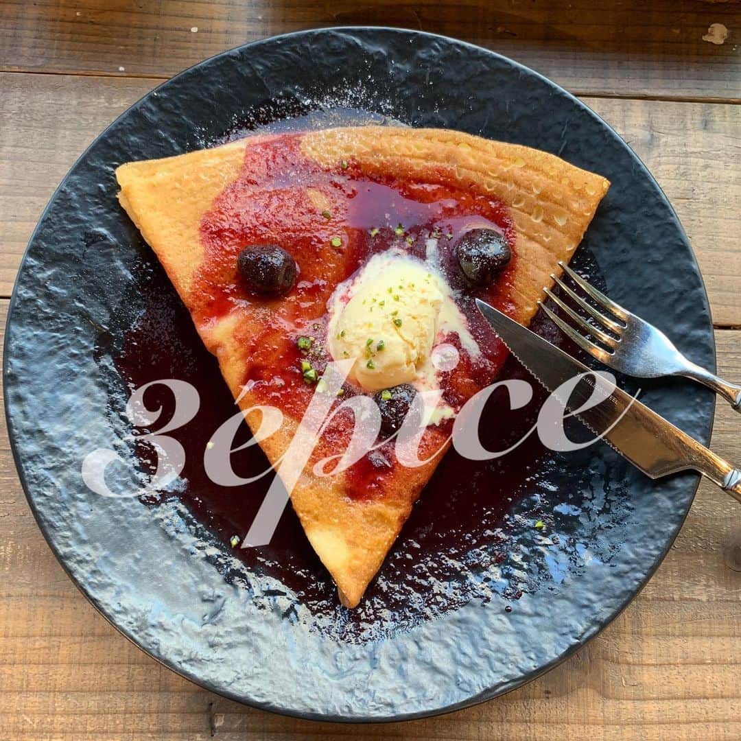 山本彩加のグルメインスタ