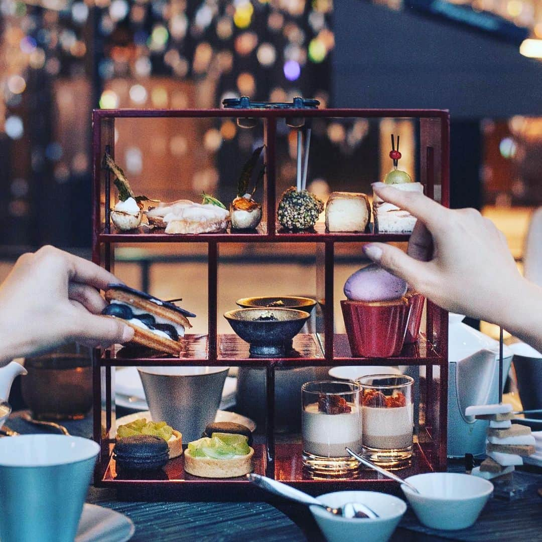 Conrad Osakaさんのインスタグラム写真 - (Conrad OsakaInstagram)「Afternoon tea at Conrad Osaka? Photo via @klumlee  #conradosaka #コンラッド大阪 #コンラッドスイーツ #アフタヌーンティー」5月14日 18時49分 - conradosaka