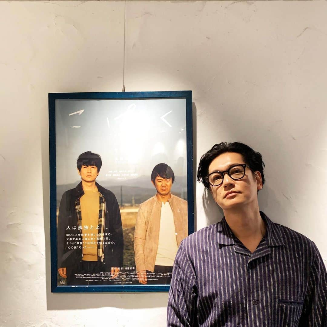 井浦新さんのインスタグラム写真 - (井浦新Instagram)「今日は映画【こはく】の取材日 14媒体で語り続けてたら 撮影時のいろんな場面がよみがえり 自分の中でもこはくの世界が整理できてきた 6/21から長崎先行ロードショー 7/6からユーロスペース、シネマート新宿 ほか全国順次公開です #映画こはく #横尾組」5月14日 19時06分 - el_arata_nest