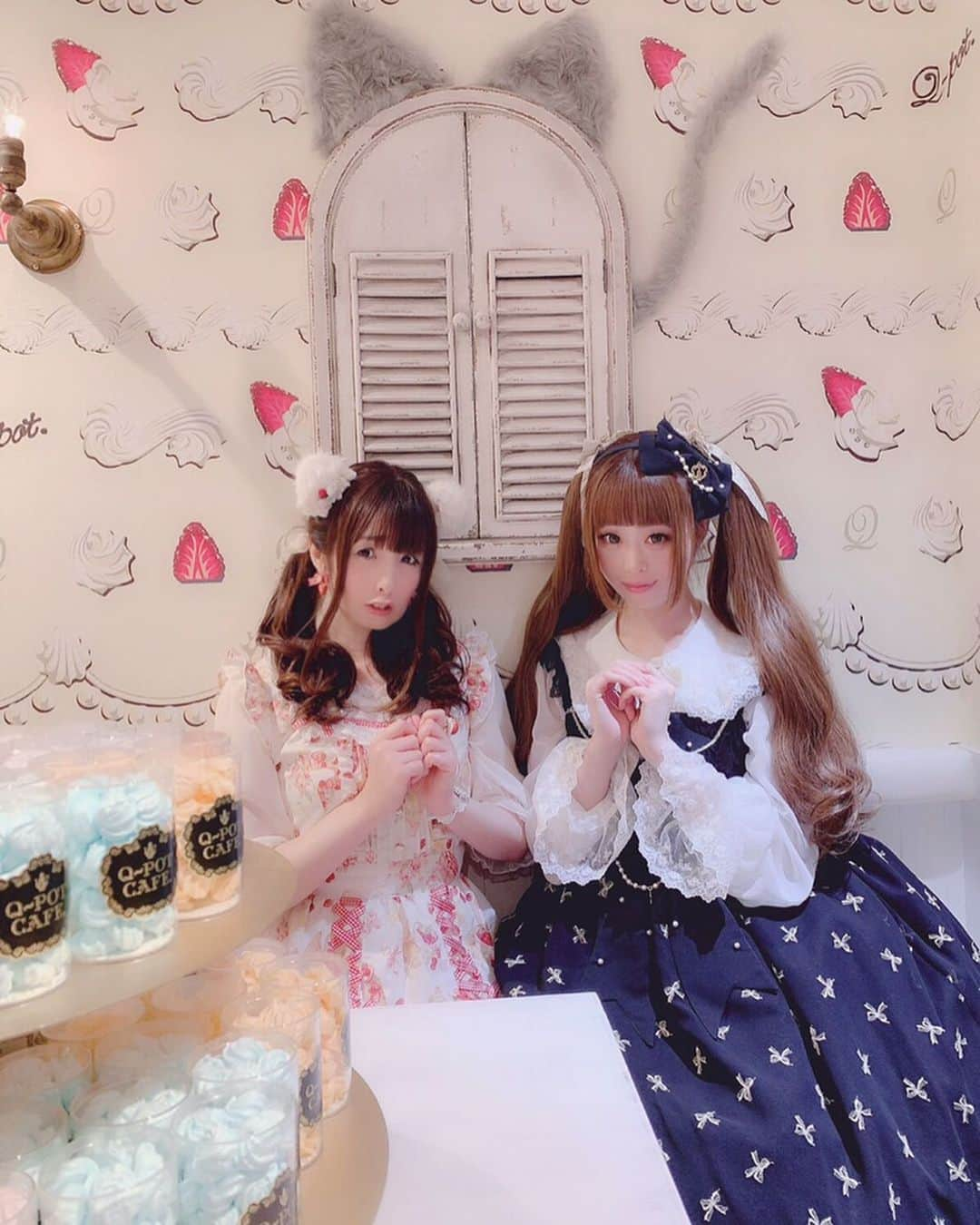 伊藤芽衣さんのインスタグラム写真 - (伊藤芽衣Instagram)「胡桃咲姫ちゃんと Q-pot CAFE.さん♡♡♡ お写真アップしきれてないの postします！  大好きな咲姫ちゃんと また近々お約束してるから たのしみ…♡ #qpotcafe #qpot #ネコ #cat  #kawaii #lolitafashion  #ガーリーファッション  #ねこみみ #表参道カフェ #カフェ巡り  #ツインテール #ヘアアレンジ #チェリー #さくらんぼ  #めいちカフェ巡り  #lizlisa #リズリサ #babythestarsshinebright」5月14日 19時46分 - itoumei