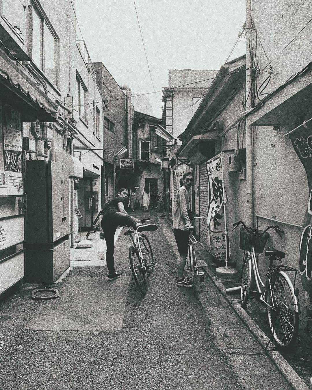 山川就史さんのインスタグラム写真 - (山川就史Instagram)「🚲♪~♪ #jj #tflers #bicycle #holiday #instagood  #ば〜いすぃこ〜 #ば〜いすぃこ〜」5月14日 19時56分 - narukawa__