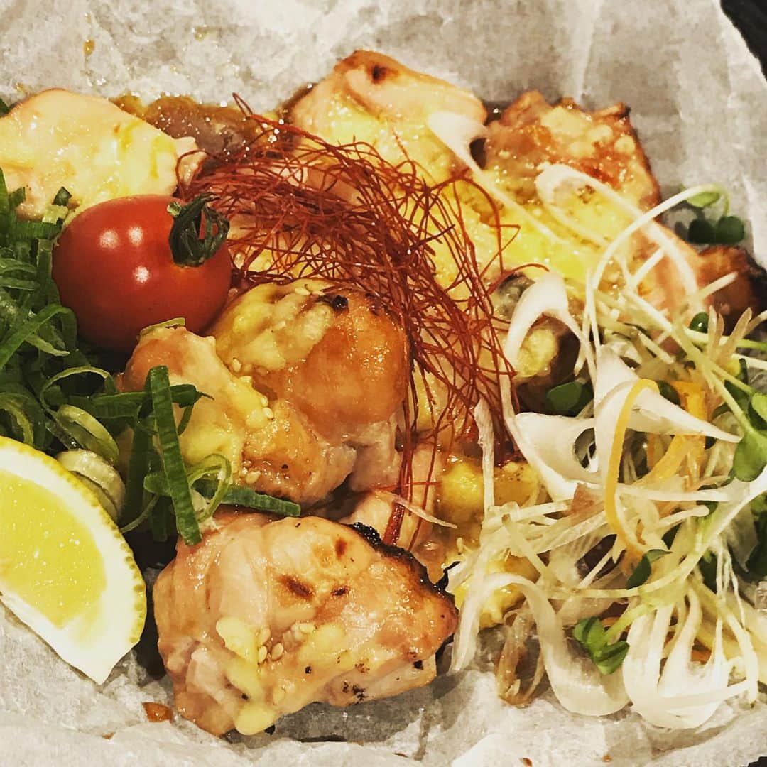 のインスタグラム：「今日も楽しく営業中、鶏っく梅北店です🎶 本日も続きましたまかない「すきやき」今回はチーズを入れて少し洋風に… #梅田個室 #梅田グルメ #梅田ディナー #梅田ごはん #乾杯 #大阪グルメ #梅田飲み #神泡 #instafood #instagood #instalike #likeforlikes #l4l #l4like #いいね返し #いいね返しは絶対 #fff #ffl #パネチキン #チーズ」
