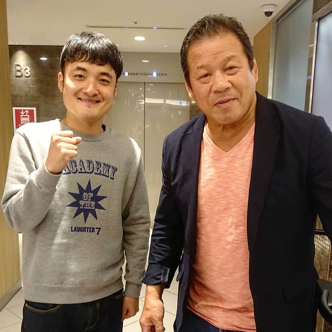 青木泰寛のインスタグラム：「銀座三越で開催されてた『藤波家の食卓』に行って来ました。  今回はイートインスペースもあり、藤波さんの話を聞きながら食事も出来るという素晴らしい空間でした。  そして、とっても緊張しました！やっぱりスーパースターですからね。」