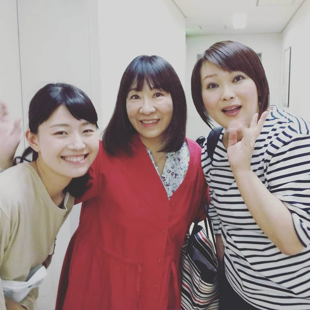 五十嵐サキさんのインスタグラム写真 - (五十嵐サキInstagram)「姫路公演無事終了😆🌸 #姫路公演 #終演 #久しぶりに #浅香あき恵  姉さんと一緒でした #大好き な #鮫島幸恵 ちゃんも一緒 #嬉しくて #パシャリ  #今から 大阪 へ帰るなう #皆様今日も一日お疲れ様でした #よしもと新喜劇 #吉本新喜劇 #五十嵐サキ」5月14日 21時30分 - saki_igarashi