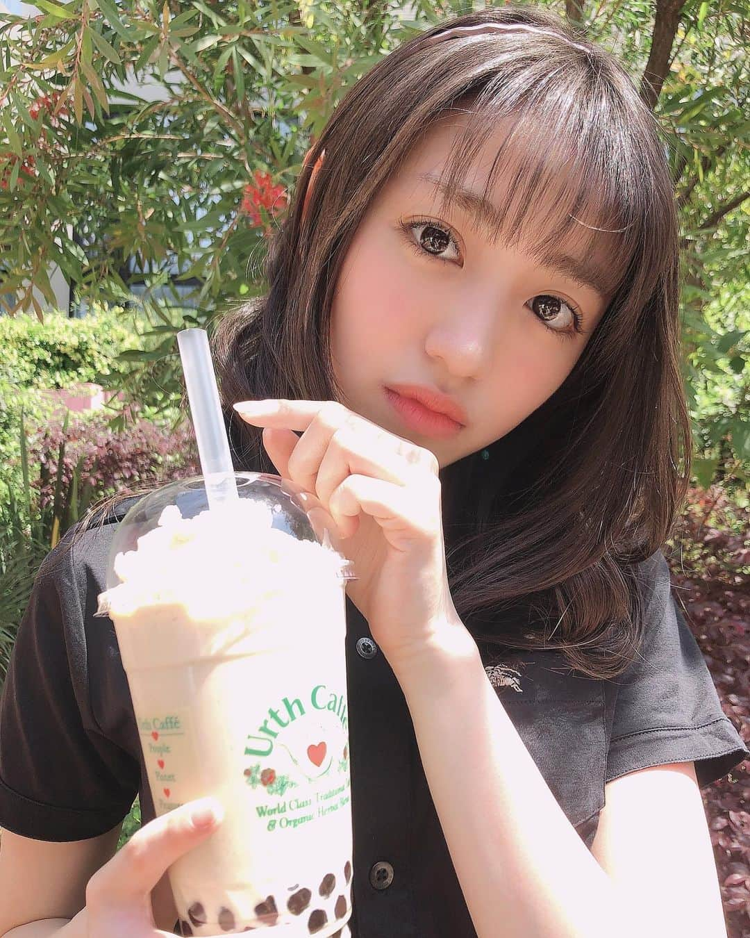 香音さんのインスタグラム写真 - (香音Instagram)「仲良しちゃんとurth caffeに😌❤︎ やっぱりurth caffe大好きだなあ。 👭👭 . . . #urthcaffe . . そして、！ 16日からLINEライブ配信バトルが始まります！！ 16日の夜配信予定です~❤︎ 詳しい時間は、またお知らせするね！ LINELIVEのアカウントはストーリーに載せまする~☺︎フォローしてくださいね🤫🍒」5月14日 21時36分 - kanon420_official