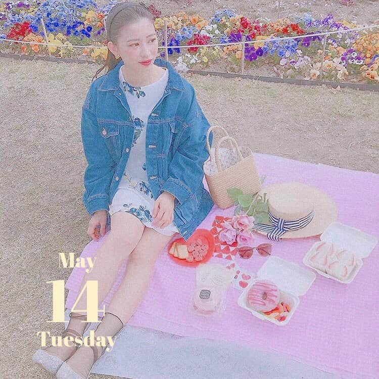のインスタグラム：「#おしゃピク﻿ ﻿ ピクニックの季節💕﻿ ﻿﻿ #snowcam #snowアプリ #instagood #l4l﻿﻿ #5月 #maymood #おしゃぴく  #お洒落さんと繋がりたい」