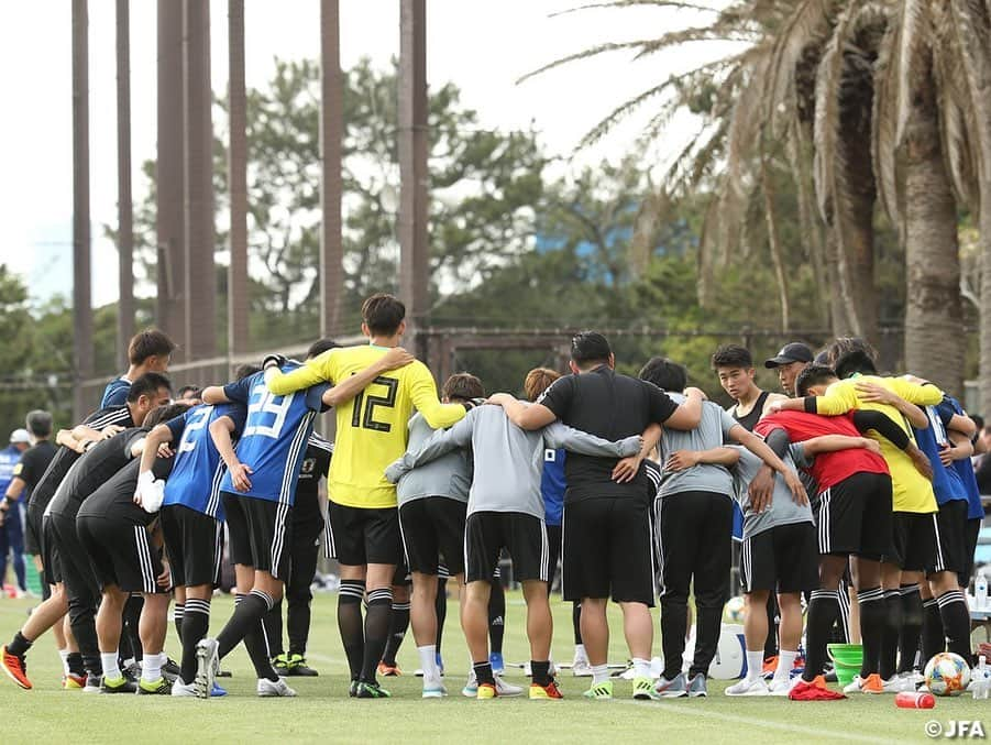 日本サッカー協会さんのインスタグラム写真 - (日本サッカー協会Instagram)「📸Match Photos② FIFA U-20ワールドカップに向け、千葉県内で合宿中の#U-20日本代表 は13日(月)、流通経済大学とトレーニングマッチを行い、5-0で勝利しました。 ・ FIFA U-20ワールドカップは5月23日(木)からポーランドで開幕。グループBに入ったU-20日本代表は、23日(木)にエクアドル、26日(日)にメキシコ、29日(水)にイタリアと対戦します。 ・ 🏆FIFA U-20ワールドカップ ポーランド 📅グループステージ 5/24 03:30 vsエクアドル🇪🇨 5/26 22:30 vsメキシコ🇲🇽 5/30 01:00 vsイタリア🇮🇹 ・ #daihyo #jfa #U20WC」5月14日 21時58分 - japanfootballassociation