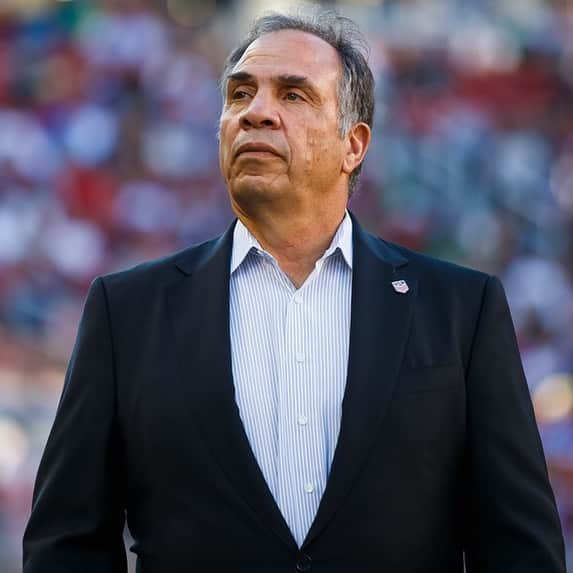 Major League Soccerさんのインスタグラム写真 - (Major League SoccerInstagram)「NEWS: @nerevolution name Bruce Arena Sporting Director and Head Coach.」5月14日 22時20分 - mls