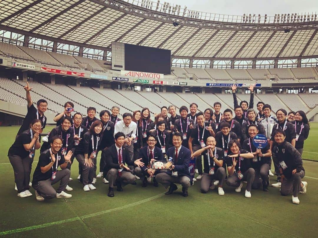 石川直宏さんのインスタグラム写真 - (石川直宏Instagram)「ありがTございました😊 . #fctokyo #FC東京 #tokyo #FC東京ファミリー #youllneverwalkalone #YNWA」5月14日 22時52分 - sgss.18