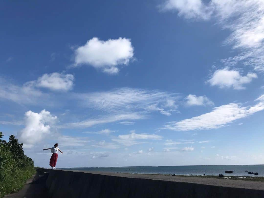 Negiccoさんのインスタグラム写真 - (NegiccoInstagram)「沖縄行きたい！﻿ 石垣行きたい！﻿ KaedeのMV撮影。﻿ ﻿ #Negicco﻿ #Kaede」5月14日 23時26分 - negicco_official