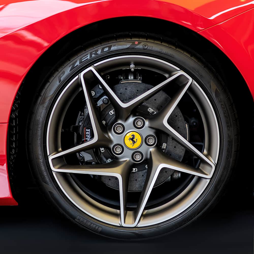 フェラーリさんのインスタグラム写真 - (フェラーリInstagram)「The #FerrariF8Tributo exhibits unique flair with sleek “Starburst” rims. Take the road in style. #Ferrari #Details」5月15日 0時01分 - ferrari