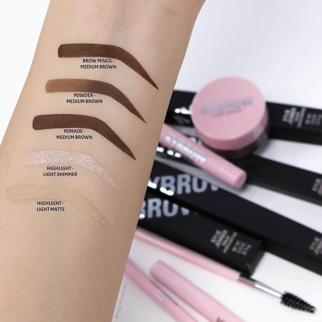 Kylie Cosmeticsさんのインスタグラム写真 - (Kylie CosmeticsInstagram)「KYBROW RESTOCK! ✨ Kybrow collection will be restocking FRIDAY 5/17 at 9am pst 💕 pic by @theglamwoman」5月15日 1時10分 - kyliecosmetics