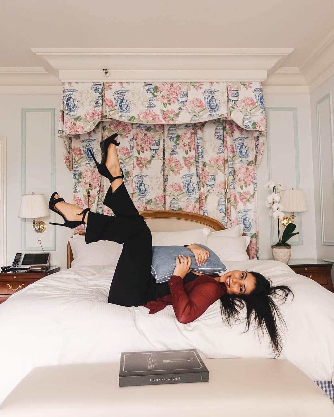 The Peninsula Hotelsさんのインスタグラム写真 - (The Peninsula HotelsInstagram)「@alessandrataryn is head-over-heels for @thepeninsulabh. And who wouldn’t be? #penmoments . . . . . . . . . #peninsulahotels #luxuryhotels #luxuryhotelexperience #luxurytravel #travel #beautifuldestinations #welltraveled #traveldiaries #jetset #jetsetter #hotel #hotellife」5月15日 1時17分 - peninsulahotels