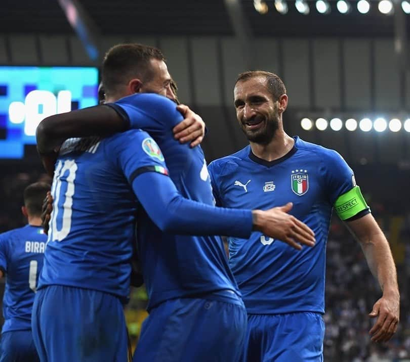 サッカーイタリア代表さんのインスタグラム写真 - (サッカーイタリア代表Instagram)「Qualificazioni all'#Europeo 🇪🇺: da venerdì in vendita i biglietti per #GreciaItalia 🇬🇷🇮🇹 ℹ️ Info 👉🏻 www.figc.it ⚽️ La gara valida per le #EuropeanQualifiers a #UEFAEuro2020 si disputerà l'8 giugno allo stadio OACA #SpyrosLouis di #Atene.  #Azzurri #Nazionale #VivoAzzurro」5月15日 1時38分 - azzurri