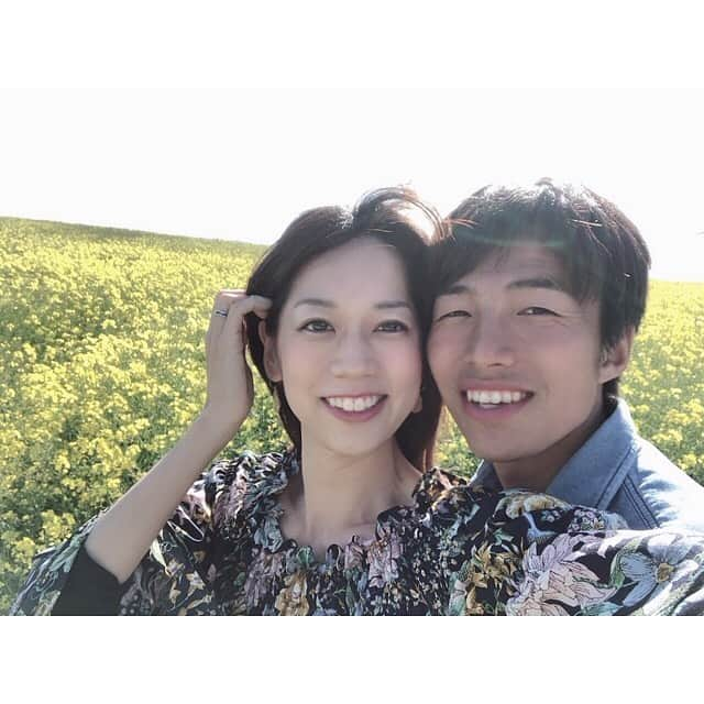 山田真以さんのインスタグラム写真 - (山田真以Instagram)「ポーランドとドイツの境界線にこんなに素敵な春の景色が広がっていました💐 Spring is coming:) Such a beautiful view✨ #ポーランド#ドイツ#菜の花#春#風車#青空#海外生活#景色#poland#germany#spring#view#life#flowers#yellow#blue#bluesky#windmill」5月15日 1時45分 - maaai.yamada