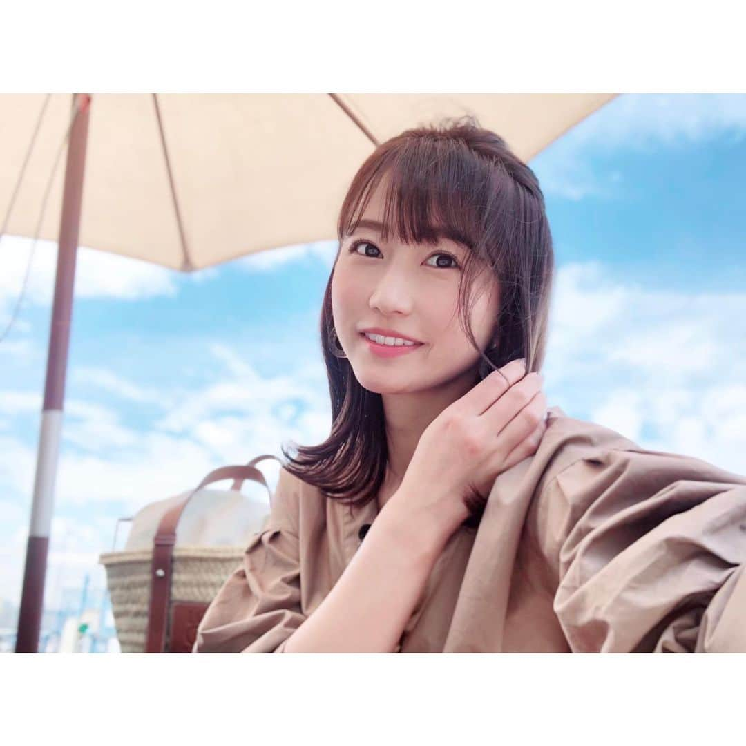 津田麻莉奈さんのインスタグラム写真 - (津田麻莉奈Instagram)「ただいま、ロケ中〜🏖 ⁑ #ロケ #撮影 #いいお天気 #いいお天気すぎて #写真が合成みたいになる件 #海 #空 #seaside #tokyo  #まりなる #津田麻莉奈」5月15日 12時42分 - tsudamarinal