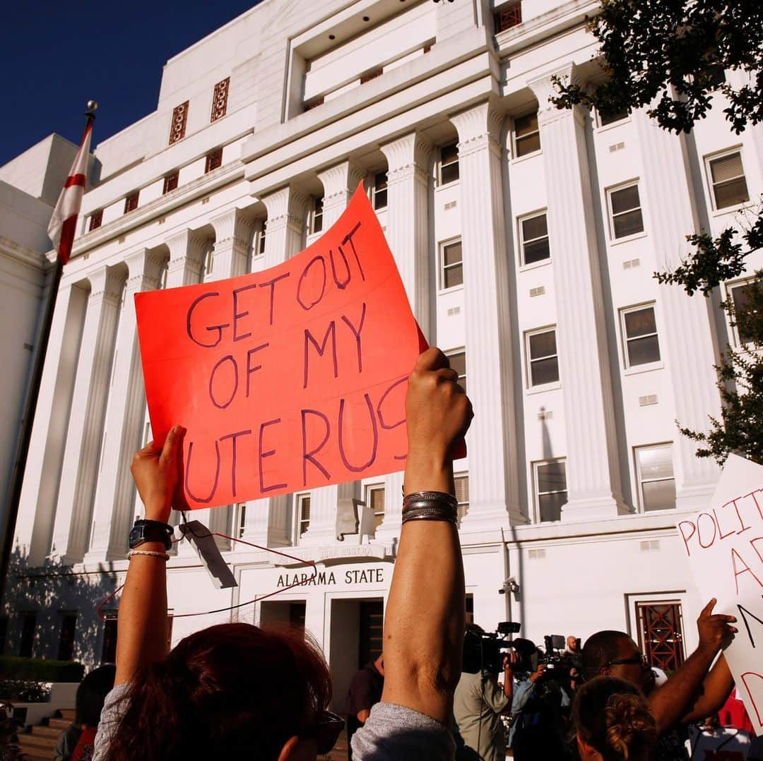 NBC Newsさんのインスタグラム写真 - (NBC NewsInstagram)「Pro-abortion rights supporters protest in front of the #Alabama State House as the state Senate  votes on the strictest #abortion bill in the U.S. Alabama's legislature passed the near total abortion ban in a direct challenge to Roe v. Wade on Tuesday. The bill now moves to governor's desk. Click the link in our bio for more. . 📷 Chris Aluka Berry/ @reuters」5月15日 11時16分 - nbcnews