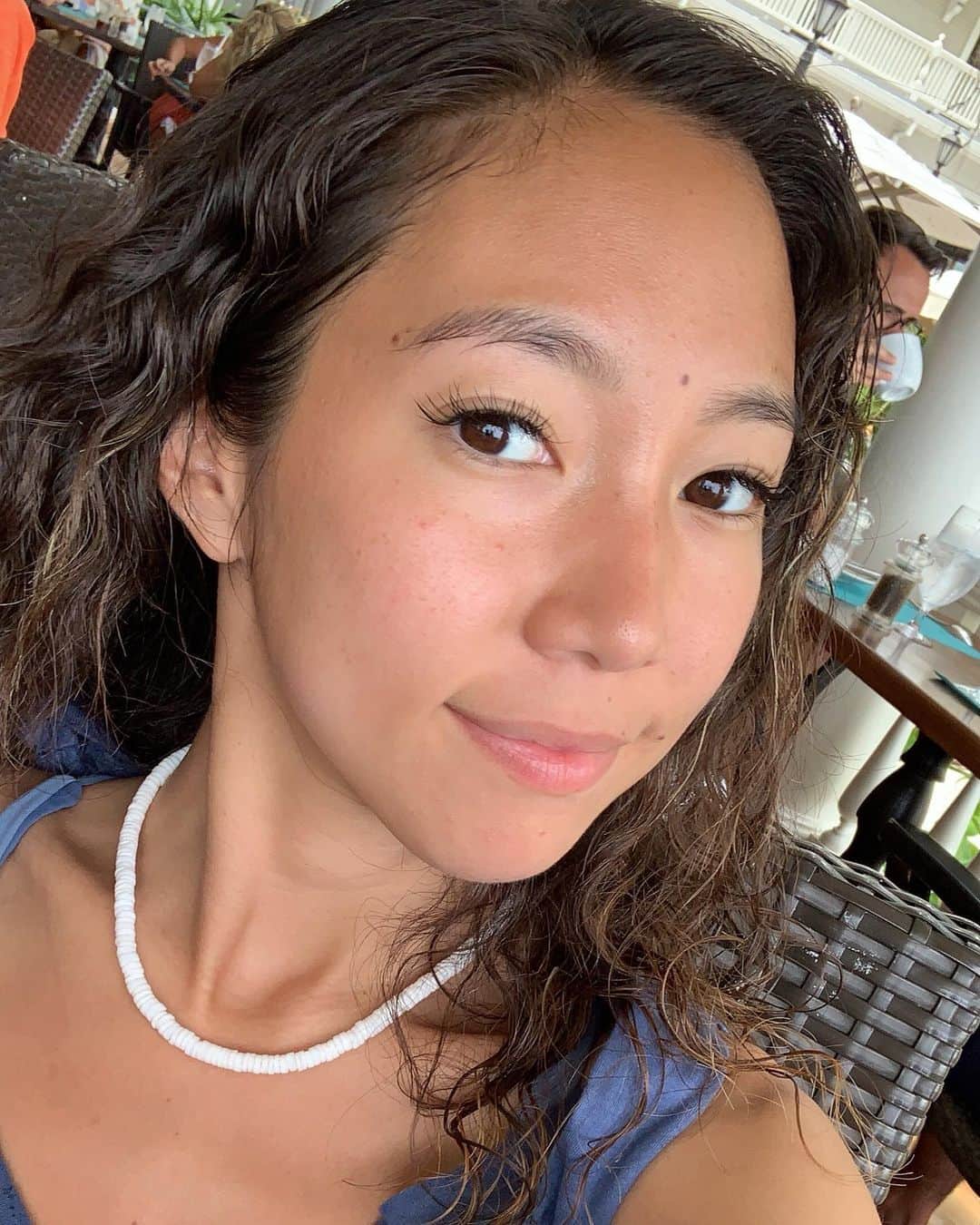 UlalaGirlのインスタグラム：「Eyebrowはいつも @welinawaxing @natsu_waxing 🌞🌞ハワイにいる時は顔に手を加えないから楽ちん〜」