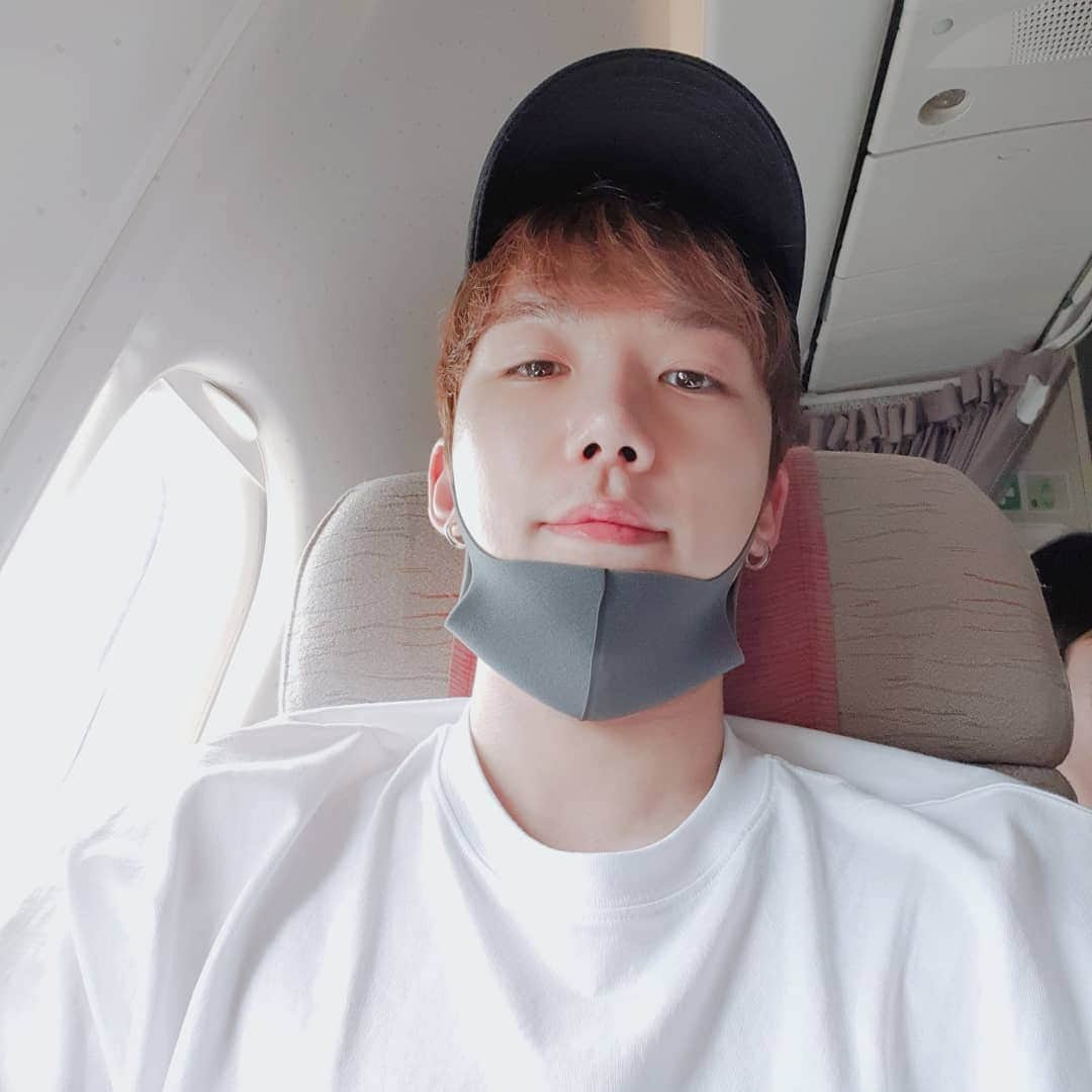 ロクヒョンさんのインスタグラム写真 - (ロクヒョンInstagram)「일본도착🛫🛬 탈때마다 귀막힘과 전쟁..」5月15日 11時37分 - k_rockhyeon