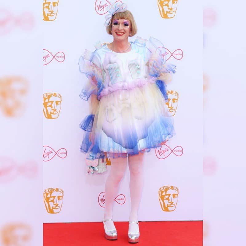 SOPHIA WEBSTERさんのインスタグラム写真 - (SOPHIA WEBSTERInstagram)「#SpottedInSophias 💜 Oh so dreamy! #GraysonPerry spotted with our ‘Claudie’ bag at the @bafta awards 🦄 #SophiaWebster #GraysonPerry #BAFTA 📸 #regram」5月15日 4時06分 - sophiawebster