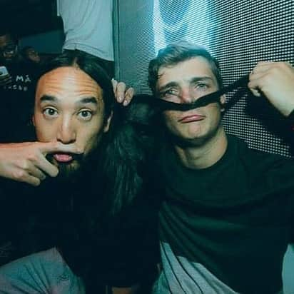 スティーヴ・アオキさんのインスタグラム写真 - (スティーヴ・アオキInstagram)「Lots of love to my bro @martingarrix happy birthday!!!!」5月15日 4時01分 - steveaoki