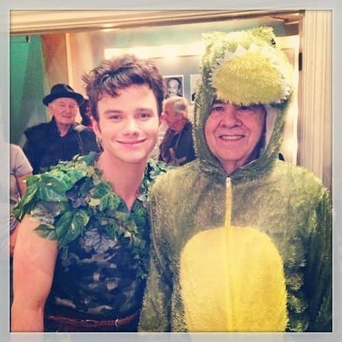 クリス・コルファーのインスタグラム：「5/14/19 @chriscolfer via Twitter & IG Rest In Peace my friend. Getting to work (and laugh!) with you was a dream come true. Thanks for sharing your genius with us. #TimConway . . . . . . . . . . . .  #QOTD: None — Hope everyone is having a good Tuesday 💛, summer is almost here! ☀️ - - - #hrhchriscolfer #chriscolfer #TB #glee #throwback」