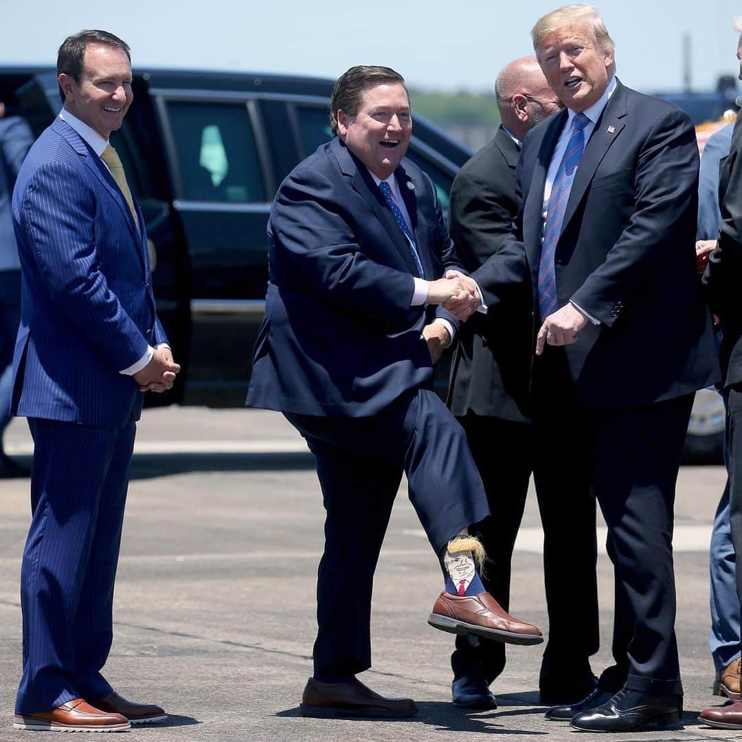 NBC Newsさんのインスタグラム写真 - (NBC NewsInstagram)「President #Trump is greeted by #Louisiana Lt. Gov. Nungesser showing off his Trump socks as the president arrives in #LakeCharles, Louisiana on Tuesday. . 📷 @leahmillis / @reuters」5月15日 4時45分 - nbcnews