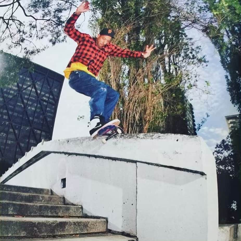 アンタイヒーローさんのインスタグラム写真 - (アンタイヒーローInstagram)「Anyway you want it you can get it cheers to Dave Hackett  for putting down one of the finest examples in The new Love Letter @sixstair x @grossosucks x @vans link in bio....」5月15日 4時56分 - antihero18