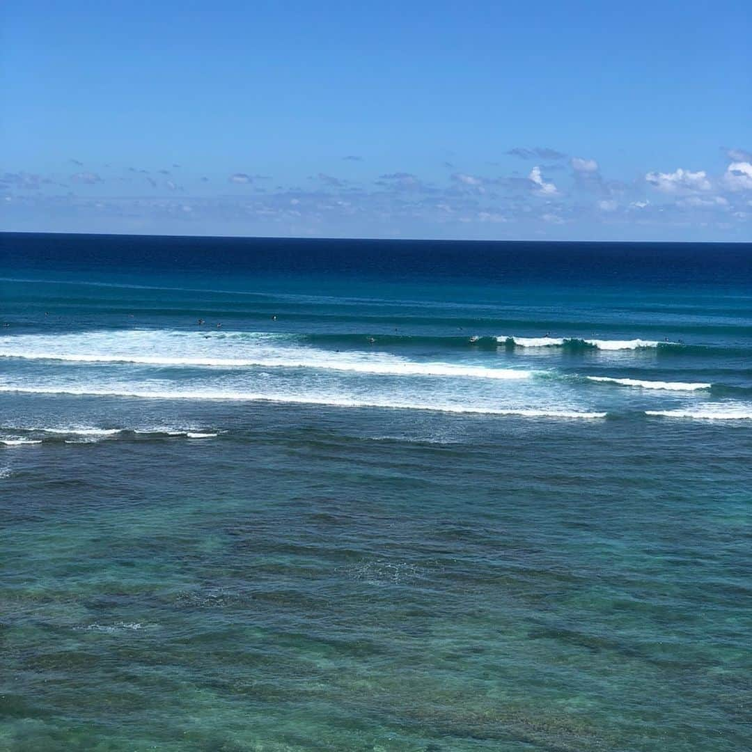 田中律子さんのインスタグラム写真 - (田中律子Instagram)「ダイアモンドヘッド下は、頭オーバー🏄‍♀️🌴私は…さすがに頭オーバーは無理😭ハンモック吊るすのにちょうどいい木があったから、私はハンモックでお昼寝タイム😪最高に気持ち良かった❗️ @surfish  マイク、今回は3日間波乗りに、ハンモックにBBQもありがとう😊  #hawaii  #diamondhead  #surfing  #デカイのは無理  #ハンモック」5月15日 5時13分 - ri2kotanaka