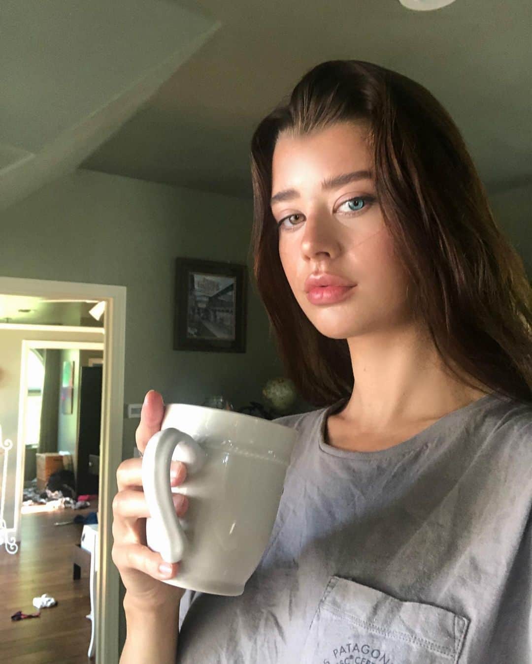 Sarahのインスタグラム：「Feeling good figured I’d go on insta to knock me down a few pegs」