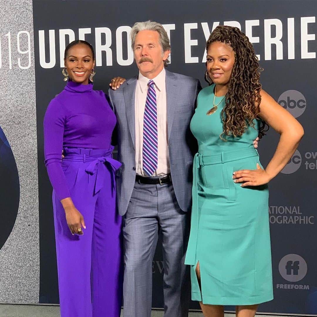 アメリカン・ブロードキャスティング・カンパニーのインスタグラム：「@mixedishabc's @tikasumpter, #GaryCole and @teenyanthony from #mixedish working the carpet at the #ABCUpfront!」