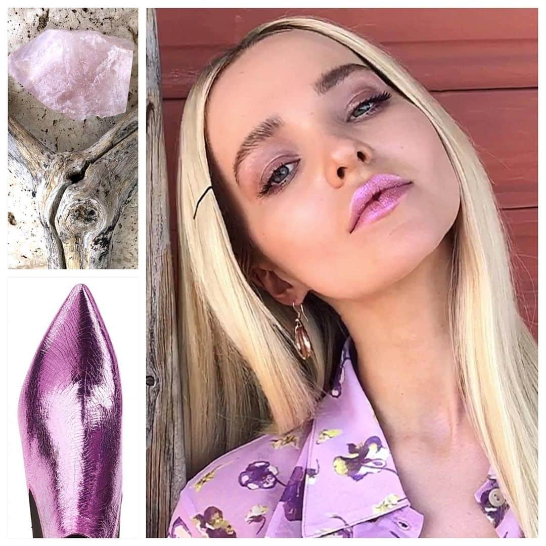 JO BAKERさんのインスタグラム写真 - (JO BAKERInstagram)「D O V E • C A M E R O N 🇺🇸 Metallic violet lips with #rosequartz #driftwood tone cream eye sheen on #dovecameron for @asos  Makeup by me #jobakermakeupartist 💋 #metallic #violet #fuchsia #earth #natures #femme #palette #quartz #ashwood #softandpretty #summermakeup」5月15日 6時36分 - missjobaker