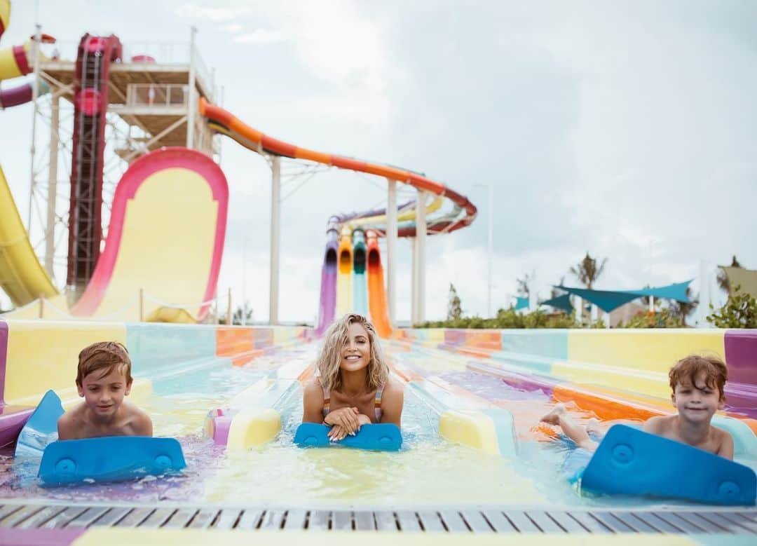 Cara Van Brocklinさんのインスタグラム写真 - (Cara Van BrocklinInstagram)「Wow @RoyalCaribbean wasn’t lying, this really was the #PerfectDayAtCocoCay! #ComeSeek #ad #caraloren」5月15日 7時31分 - caraloren