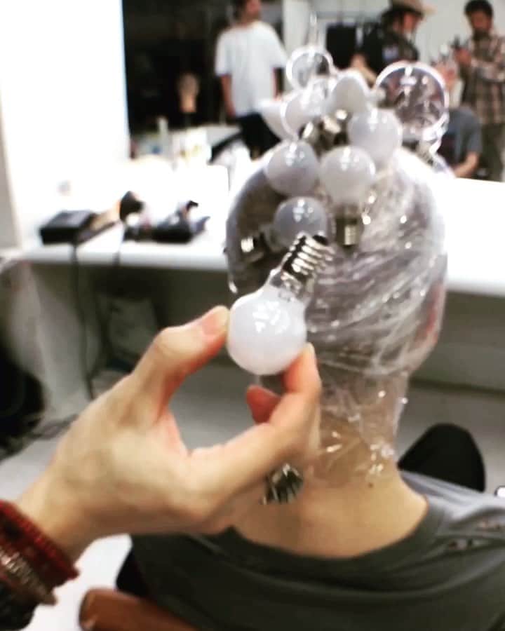 今泉亮爾のインスタグラム：「#shootingfor @ovemagazine this time is #punk issue create head with lamps !!!ᕦ(ò_óˇ)ᕤᕦ(ò_óˇ 💡💡💡💡💡💡💡💡💡💡💡💡💡💡💡💡 Direction & concept & #hair @ryojiimaizumi #make @maki_iii  #style @koseidmatsuda #photo @hiro.s #model @kazuki_ueda9612」