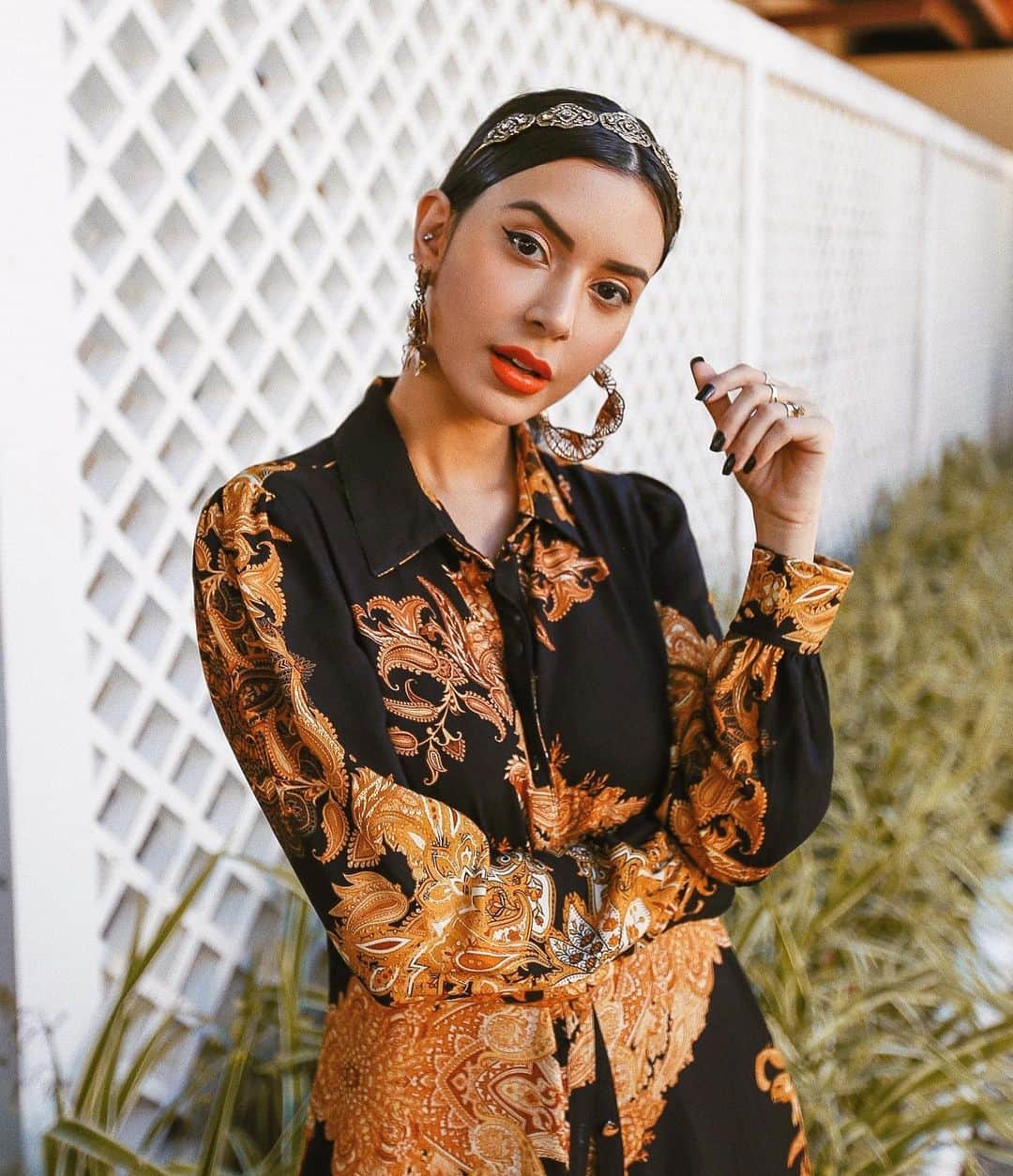 Gabriela Salesのインスタグラム：「Kenhé essa atriz? Expectativa X Realidade dos stories kkkk pq hoje eu tô a cara da derrota 😂. As fotos são do shooting que fiz pra @averarafashionbrand ! Coleção nova pisou horrores」
