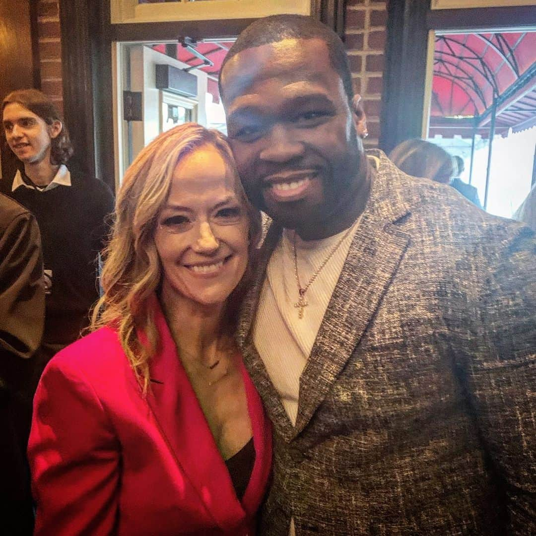 50セントさんのインスタグラム写真 - (50セントInstagram)「It’s ya boy 50, and karey Burke president of ABC. #lecheminduroi #bransoncognac #bellator」5月15日 8時40分 - 50cent