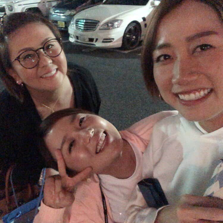 佐伯三貴のインスタグラム：「昨日は久しぶりにこのメンバーでお呼ばれご飯でした😍❤️ とっても美味しかったし楽しかったー😘💕 #原江里菜 #有村智恵 #佐伯三貴」
