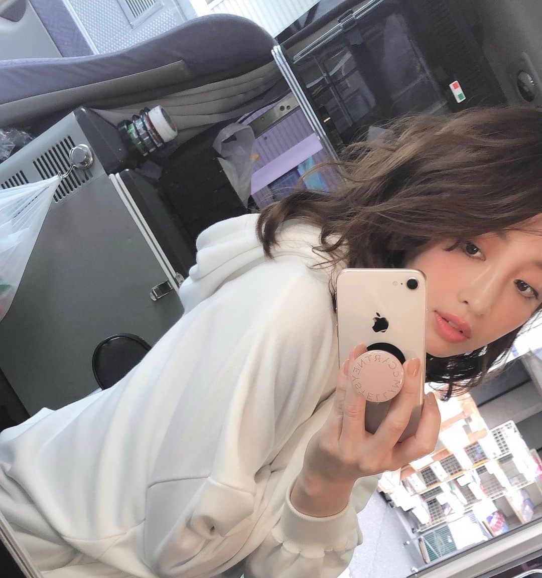 沢田ゆうのインスタグラム：「時差ボケかなぁ🐥 #shooting #tokyo」
