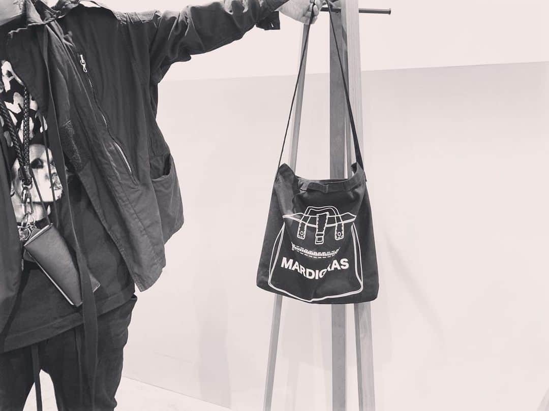 清春さんのインスタグラム写真 - (清春Instagram)「バッグ  5.18日から売られてゆきます」5月15日 9時32分 - kiyoharu_official