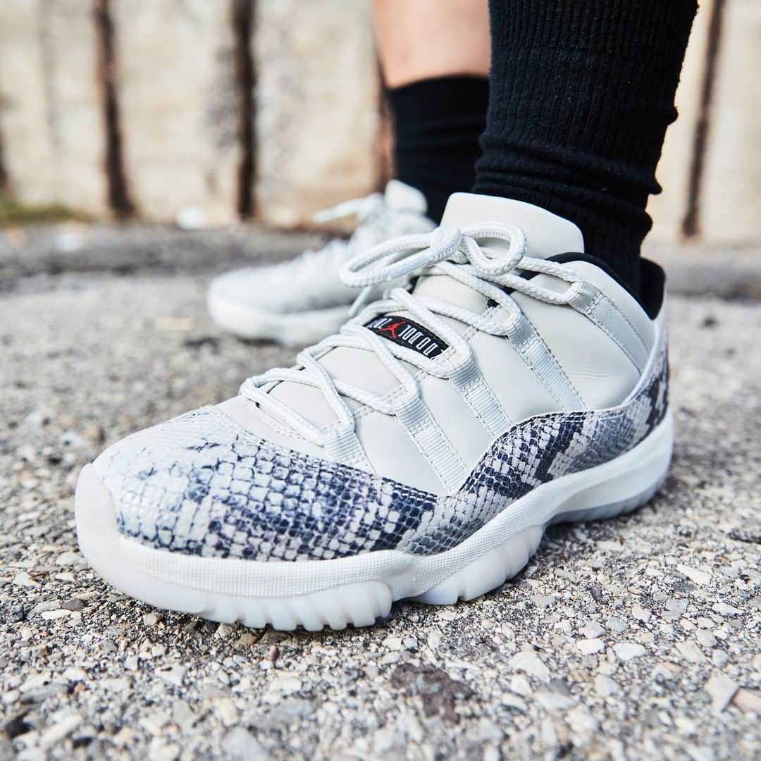 のインスタグラム：「Rattle 🐍 #Jordan Retro 11 Low Snakeskin Launching 5/18, In-Store and Online Men's and Kids」