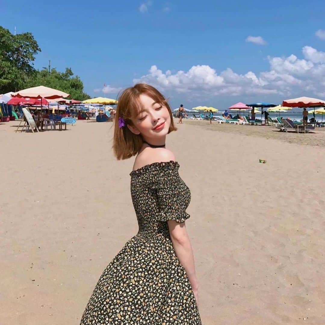 Chuuのインスタグラム：「여름아 기다려어!🌴🌴#chuuseoul💛」