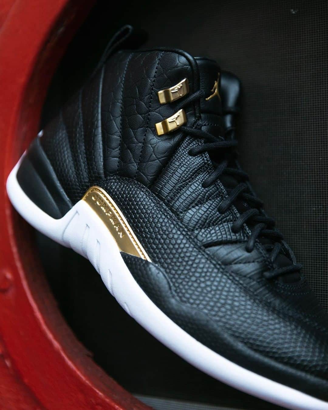 のインスタグラム：「Enter the night. 🌖 Women's #Jordan Retro 12 'Midnight Black' Launching 5/17, In-Store and Online」
