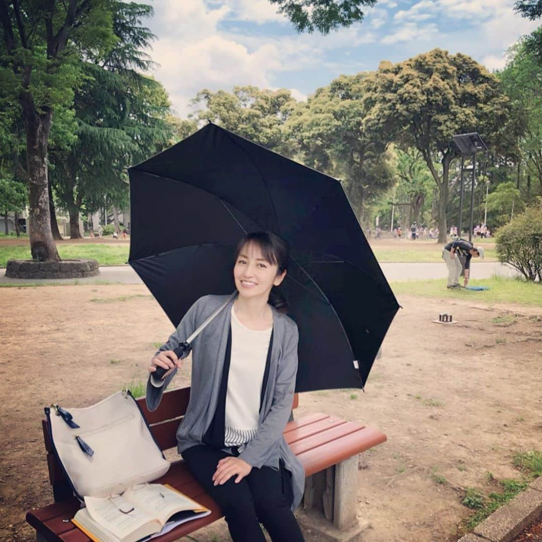 矢田亜希子さんのインスタグラム写真 - (矢田亜希子Instagram)「今日は朝からいいお天気！気持ちいい♪朝からドラマ撮影中〜 #矢田亜希子 #akikoyada #ドラマ#ドラマロケ#ドラマ撮影#撮影#ロケ日和#役衣装#役ヘアメイク」5月15日 10時38分 - akiko_yada