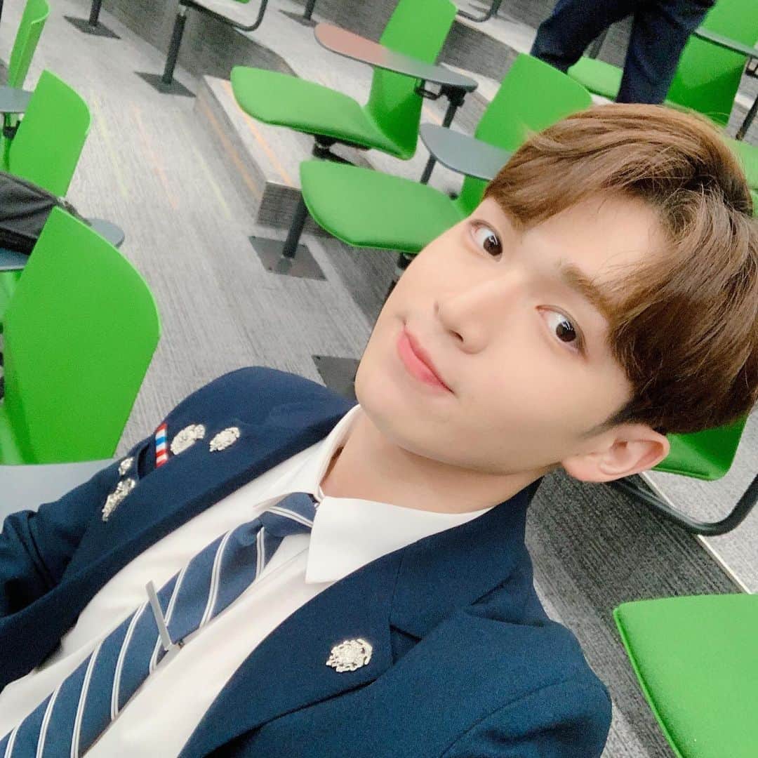 UP10TIONさんのインスタグラム写真 - (UP10TIONInstagram)「To. #HONEY10 ⠀⠀⠀ On Wed. 15th, 22:00PM (PST), Thur. 16th, 14:00PM (KST)! #UP10TION #GYUJIN & #HWANHEE will be on-air Instagram😆 Prepare a question you would like to ask them, and send a request to be in the live video :) See you soon HONEY10!」5月15日 20時33分 - u10t_official