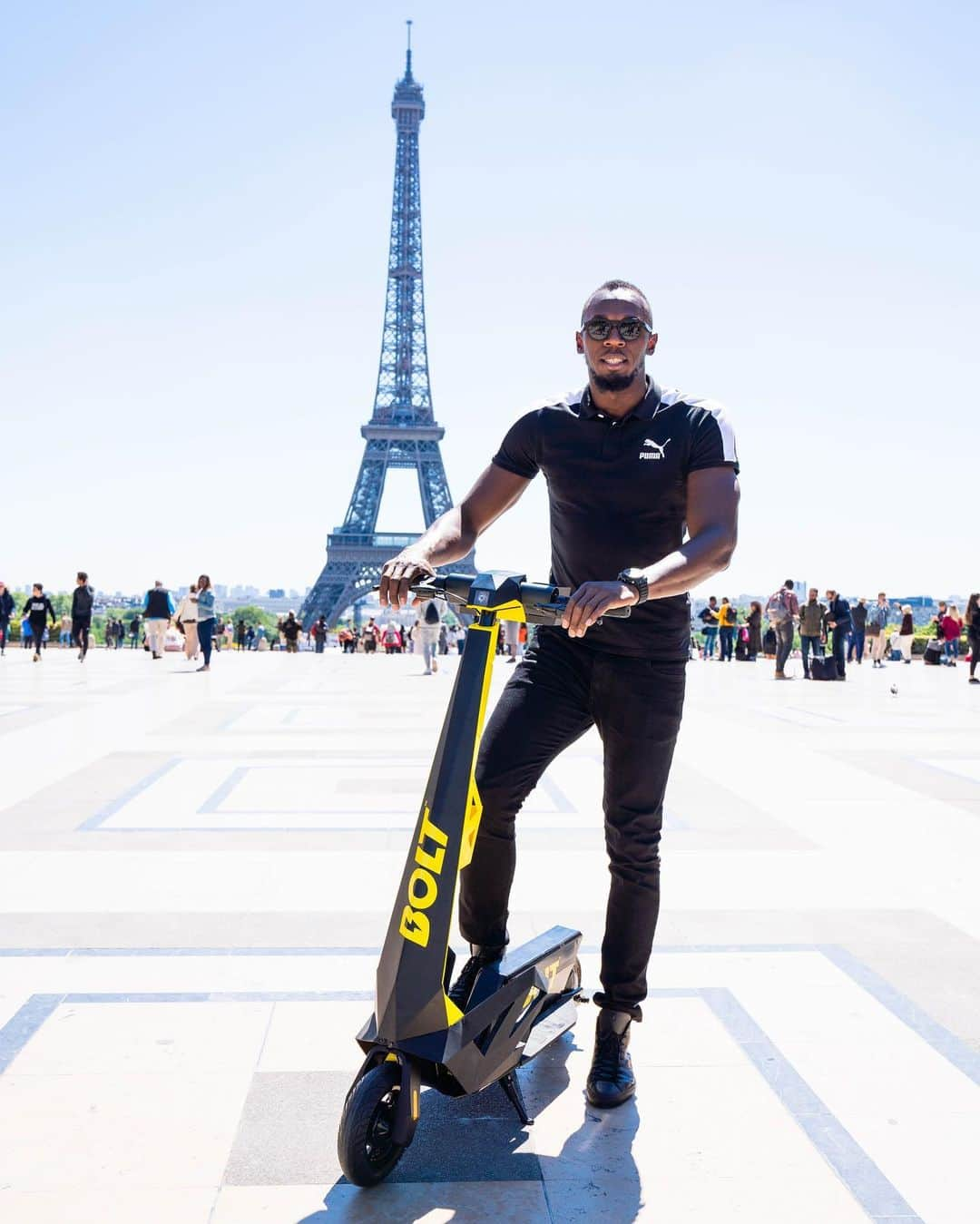 ウサイン・ボルトさんのインスタグラム写真 - (ウサイン・ボルトInstagram)「**BONJOUR PARIS** So happy to be in Paris to officially launch Bolt Scooters  @bolt_now in France #Trottinettes #Micromobilty #freefloating」5月15日 20時39分 - usainbolt