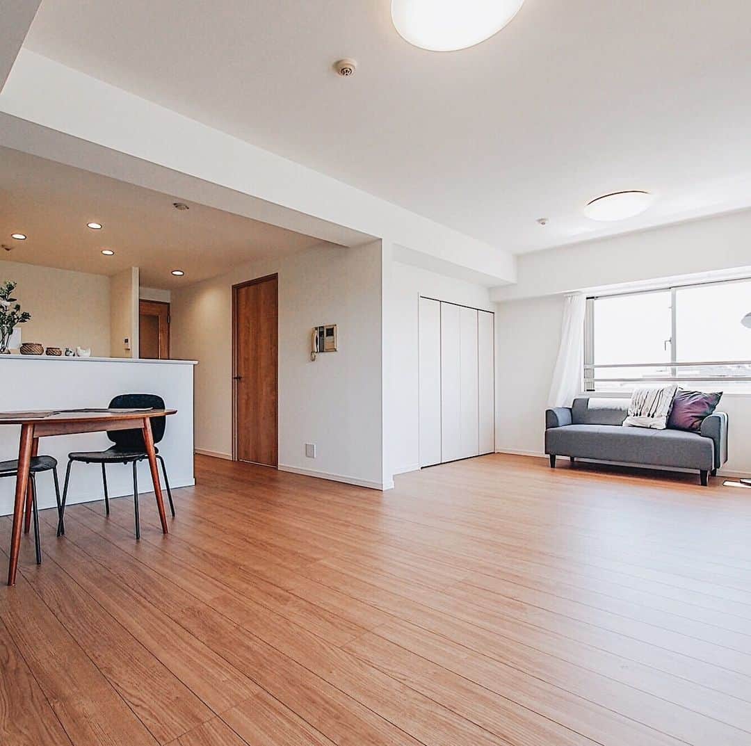 カウカモ ｜『一点もの』の住まいに出会おうのグルメインスタ